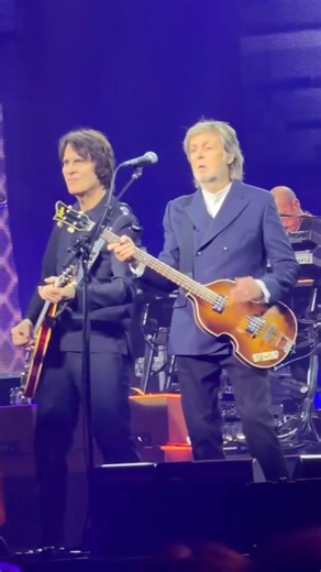 Paul McCartney - Got to Get You into my life en vivo 14 de Octubre , Des Moines Iowa #live #music #paulmccartney #TheBeatles #gotbacktour | Pepperland Beatles Band