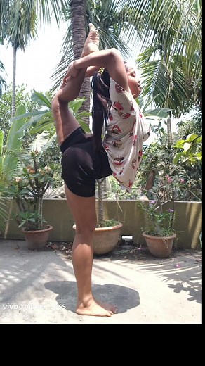 #yogapractice #YogaFitness #reelsviral Sunshine Ish Yogi @highlight | Sunshine Ish Yogini