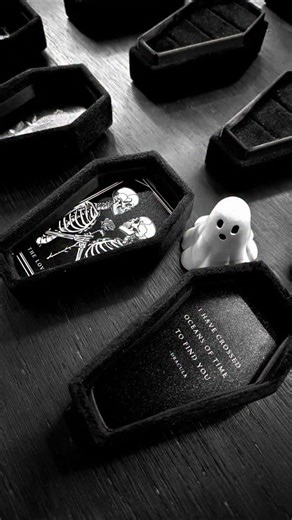 Coffin cut ring boxes www.sapphirestudiosdesign.com/custom-coffin-ring-box | Sapphire Studios Design