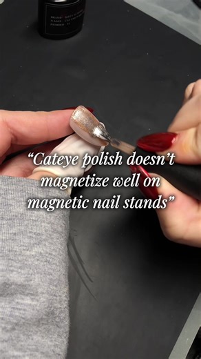 It’s all about the speed you work with your magnetic polish and magnet 🤍 and for the record!! I don’t use an expensive or overly strong magnet, just the small rectangle one that comes with my magnetic polish kits 🫶🏼 #cateyenails #pressons #nailtips