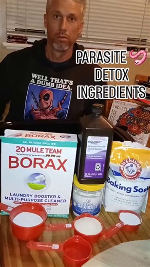 I'm going to try this parasite foot soak! Just got my borax today 🪱 Directions:Add ½ cup Borax to a basinAdd ½ cup Sea Salt (or Epsom salt)Add ¼ cup Baking SodaAdd 3 tablespoons Hydrogen PeroxideFill with hot water Soak your feet (or whole body in a bath) for 20–30 minutes.Happy parasite hunting! Who else has tried it?