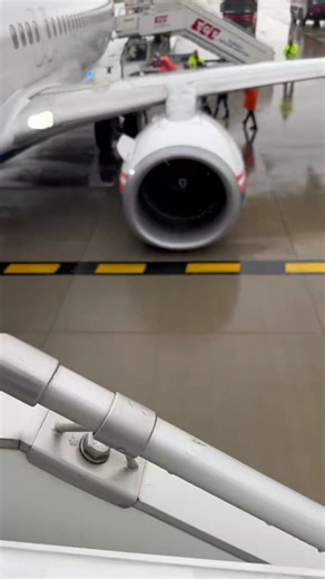 Die türkische Airline SunExpress legt die Fahrwerke ihrer Boeing 737-800 tiefer. Dies erleichtert und beschleunigt das Ein- und Aussteigen der 189 Passagiere. Auch das Be- und Entladen wird dadurch effizienter. Günstigere Ticketpreise werden aufgrund dieser Maßnahme möglich.