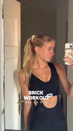 Brick workout! 🧱 I’ve been traveling a lot this summer, but it feels amazing to be back in a solid routine again. My motivation is sky-high and triathlon training has never been more fun. especially with my new bike AAH! (Check my last post ;)) Lately, I’ve been adding more brick workouts too, slowly getting used to that classic post-ride spaghetti legs feeling🏃🏼‍♀️🚴🏼‍♀️ #cycling #triathlon #running | Danique Hosmar / Fitness & travel