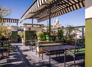 Maggie Rooftop at Hotel Rochechouart - Rooftop bar Paris