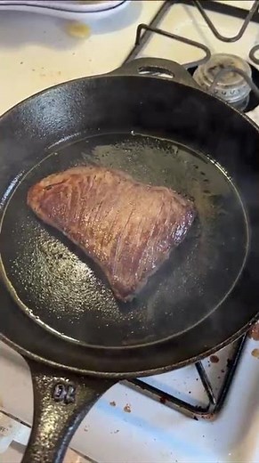 How to Cook Flat Iron Steak Perfectly #FlatIronSteak #CookingTips #HowToCook #SteakPerfection