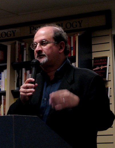 Plot Summary & Analysis of 'The Free Radio' by Salman Rushdie