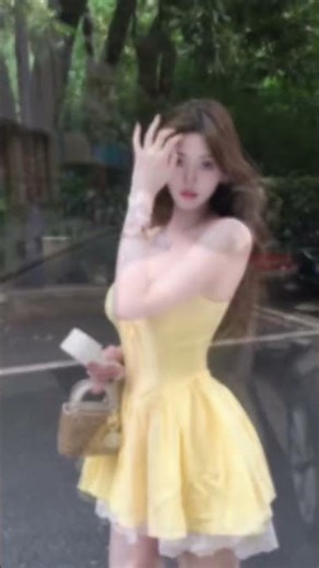 Chinese beauty meets modern fashion ✨