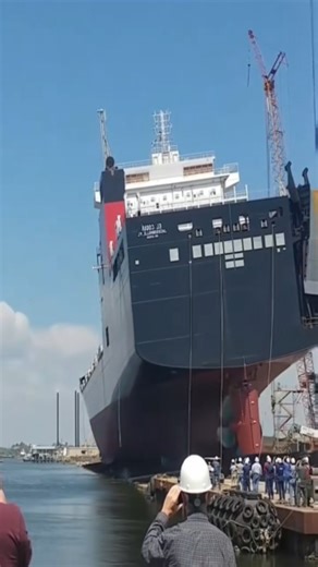 Sea of Slumber - Dark Ocean Mysteries on Instagram: "🚢🌊 When Giant Ships Touch Water… Chaos Decides 😨 Ship Launches That Went Right — and Terribly Wrong From the dock, it looks ceremonial. A crowd. A countdown. A steel giant waiting to be born. Then gravity takes over. 🌊 Thousands of Tons Released: Steel slides faster than control 💥 Unstable Momentum: One wrong angle turns launch into disaster 🚨 Close Calls: Workers seconds away from being crushed or swept away 🌪 Wave Shock: Water erupts,