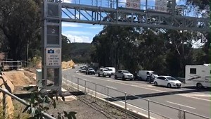 10K views · 50 reactions | There's heavy eastbound traffic on the Great Western Highway from Mount Victoria to Blackheath as motor racing fans head home from the Bathurst 1000. Allow plenty of travel time. | Live Traffic NSW | Facebook