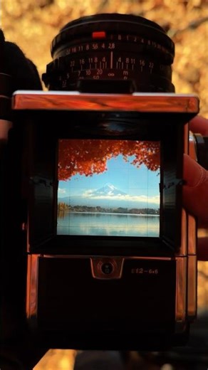 秋静かなる、フィルムカメラから覗く富士山 ｜Hasselblad 203FE