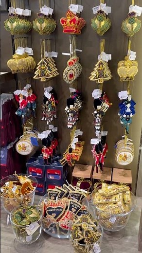 Best Places to Visit in Edinburgh 🇬🇧 | Palace of Holyrood Gift Shop Finds! #Shorts #edinburgh