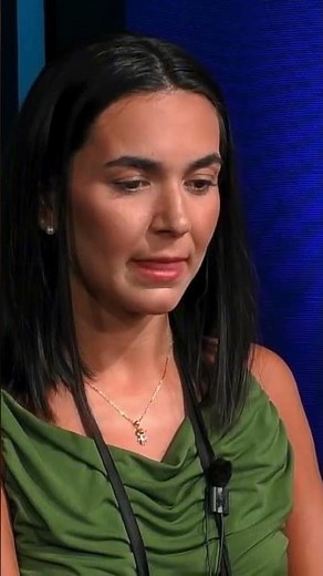 Sara becomes agitated by Liliana's accusations.