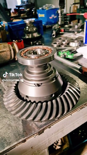 #diffporn #differential #limitedslipdifferential #limitedslipdiff #limitedslip #lsddifferential #lsddiff #torsen #torsenlsd #dmnmotorsport #dmndifferentials