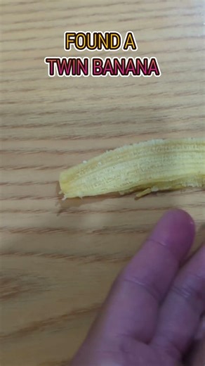 Found a twin banana #asmr #banana #vegan #vegano #fruit