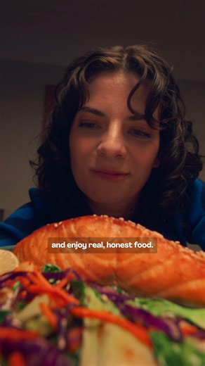 Phone down, forks up. It's time to rediscover why nothing beats home cooking with #HelloFresh. | HelloFresh