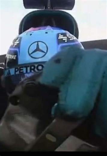 George Russell Achieves Pole Position at Australia F1 Qualifying