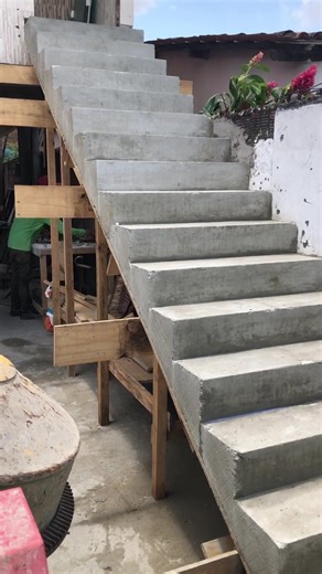 Como Construir Uma Escada de Concreto Armado Passo a Passo