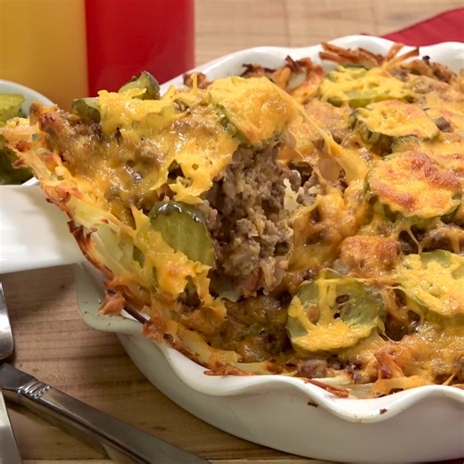 FULL recipe here >> https://www.melissassouthernstylekitchen.com/bacon-cheeseburger-pie/ This Bacon Cheeseburger Pie bakes up with melty cheese, crispy bacon, and hearty flavor in every slice. Great for busy nights or weekend comfort! | Melissa's Southern Style Kitchen