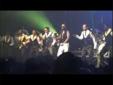 Fally ipupa : Droit chemin live Zenith 2010