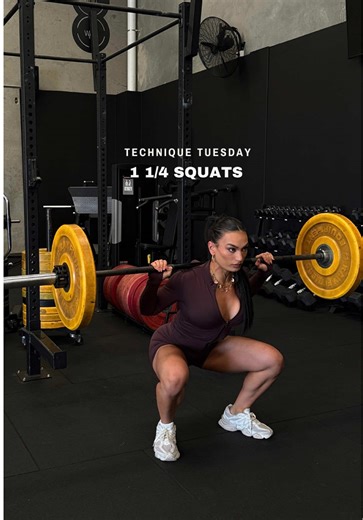 BENEFITS 👇🏽 ✅ increase practicing of depth ✅build strength in the lower range ✅ more workload through glutes and quads ✅ will improve your regular squat strength Full breakdown of how to most effectively perform a barbell squat is on my page 🤍 #strongwomen #femalecoach #gym #gymmotivation #gyminspiration #gymtips #trainingtips #learntoliftweights #onlinecoach #weighttraining #liftingweights #legexercises #legworkout #legday #stronglegs