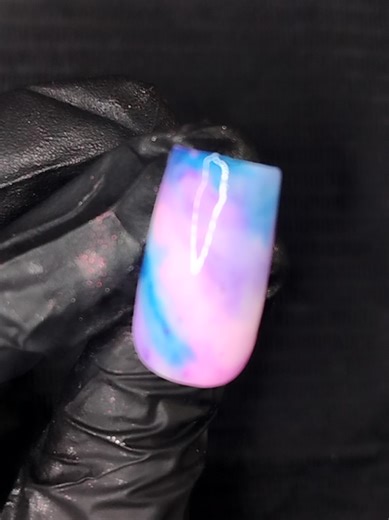 Efecto Mármol en Uñas: Aprende a Diseñar con Tintas