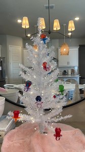 6.7K views · 3.1K reactions | Deck your halls with shiny and bright Ring Pop  Create a Festive Ring Pop® Entry this holiday season! | Ring Pop | Facebook