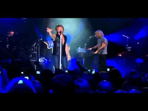 Bon Jovi - It's my life HD (live from Times Square, Best Buy Theater)