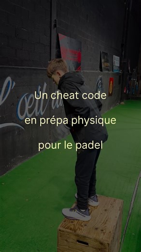 Aymeric • Coach Sportif • Nutritionniste 📍Nice - Monaco 📍 on Instagram: "La pliométrie, un vrai cheat code ⚡️ Puissance, explosivité, réactivité 🔥 Sauter plus haut, être plus explosif sur les appuis et plus rapide dans les déplacements 🎯 En padel, gagner de la hauteur te permet de frapper plus tôt et plus fort pour envoyer des smashs par 3 plus puissants 🎾 Cheat code verrouillé 🔓 Débloque ce cheat code en étant accompagné par mes soins même à l’autre bout du monde 🌍 Il te suffit de m’envo
