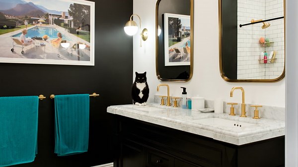 8 Ways to Make Your Bathroom Feel Like it's in a Fancy Hotel
