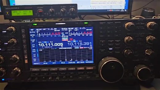 22K views · 621 reactions | V73WW - 30M CW  DL8LAS | Ham Radio World | Facebook