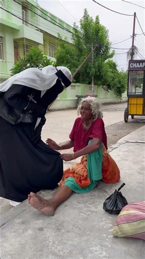 Kindness costs nothing , bit it can change someone’s day . 🤍