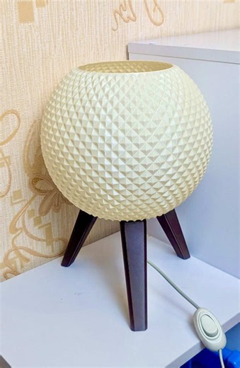 3D printed led lamp ✨ #3Dprinting #Timelapse #3DPrintedLamp #creatorsearchinsights #DesignProcess