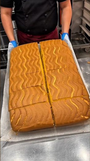 How to Make Japanese Castella Cake 🍯 | Fluffy & Moist Sponge Recipe