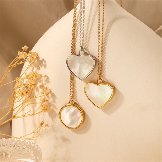 Mother of Pearl Locket - Heart Locket - Engraved Round Locket - Customized Photo Locket Necklace - Personalized Valentines Day Gifts for Her - Etsy