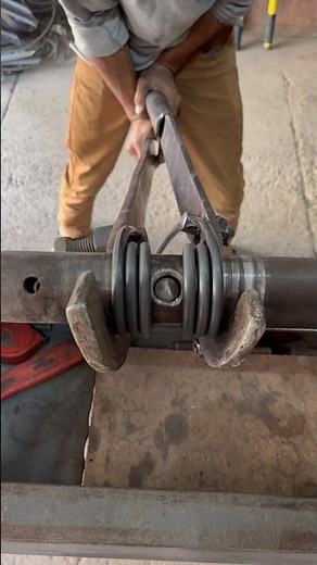 Making a center U double spring manufacture on lathe #youtubeshorts