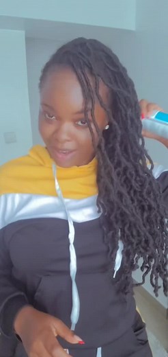 one thing about me is that I'll listen to reggae music 😅😅