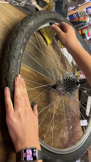 Removing a Bike tire in seconds