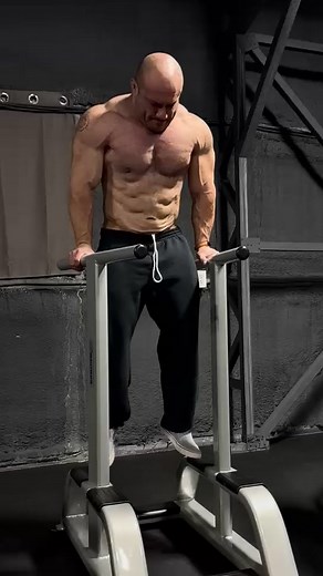 Mastering Dips: Tips and Tricks for Maximum Triceps Growth