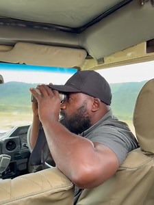 Safari Rhino Quiz: Wildlife Interpreter C.H.A.C.H.A Shows Local Knowledge