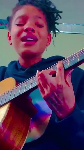 Willow Smith's 'Wait a Minute' Goes Platinum!