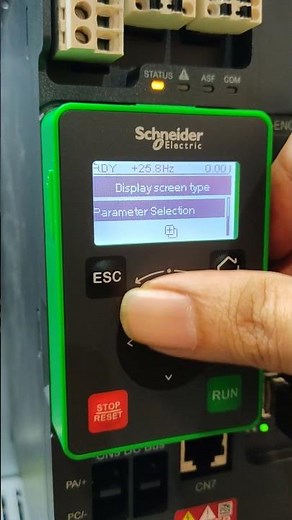 Schneider ATV340 For Display Motor Freq Instead of Applied Freq. How to change default display?