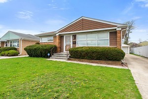 4620 Grace St, Schiller Park, IL 60176 - MLS 12345458 - Coldwell Banker