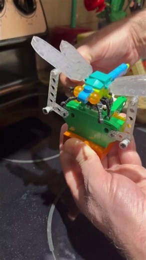 Block Tech Crankin’ Critters Block Bugs: Dragonfly #lego #blocktech #buildingblocks #dragonfly