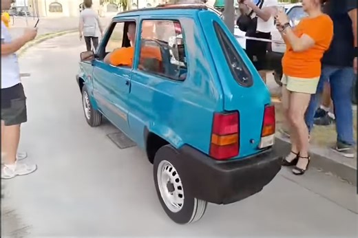 Italian Mechanic Builds Flat Fiat, Might be World's Narrowest Functional Car