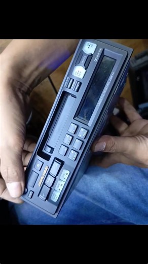 2.8K reactions · 39 shares | The display backlight is dark, apparently this is the reason #radiocassette #tips #darkdisplay #repair #oldradio #display #transistor #soldering | Giyan Circuit | Facebook