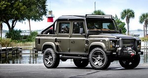 Land Rover Defender Widebody mit 565 PS LS3-V8 by ECD