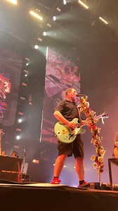 44K views · 991 reactions | Divokej Bill - 25 let v o2 aréně a my u toho nemohli chybět. Více vám ukážeme následující dny  | Sennheiser | Facebook