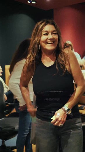 I think it’s about time… Don’t you? 😉 | Gretchen Wilson