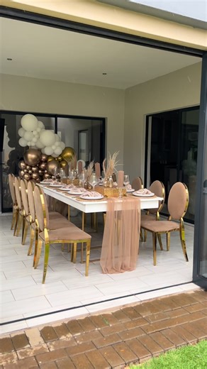 Elegant Sunday Family Lunch Setup