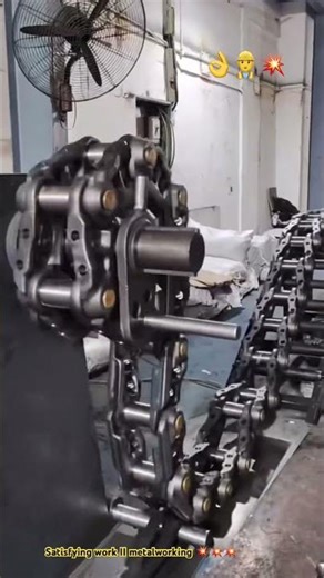 Manual excavator chain ⛓️‍💥 packing